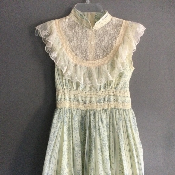 Unique Gunne Sax Vintage Dress - Picture 3 of 5